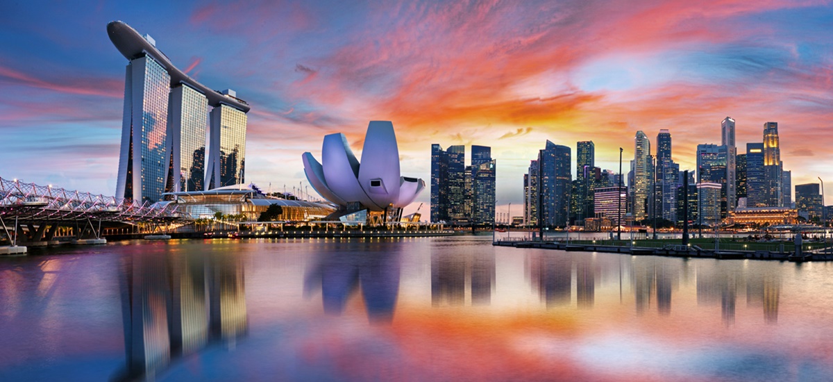 Immigrate to Singapore from UK